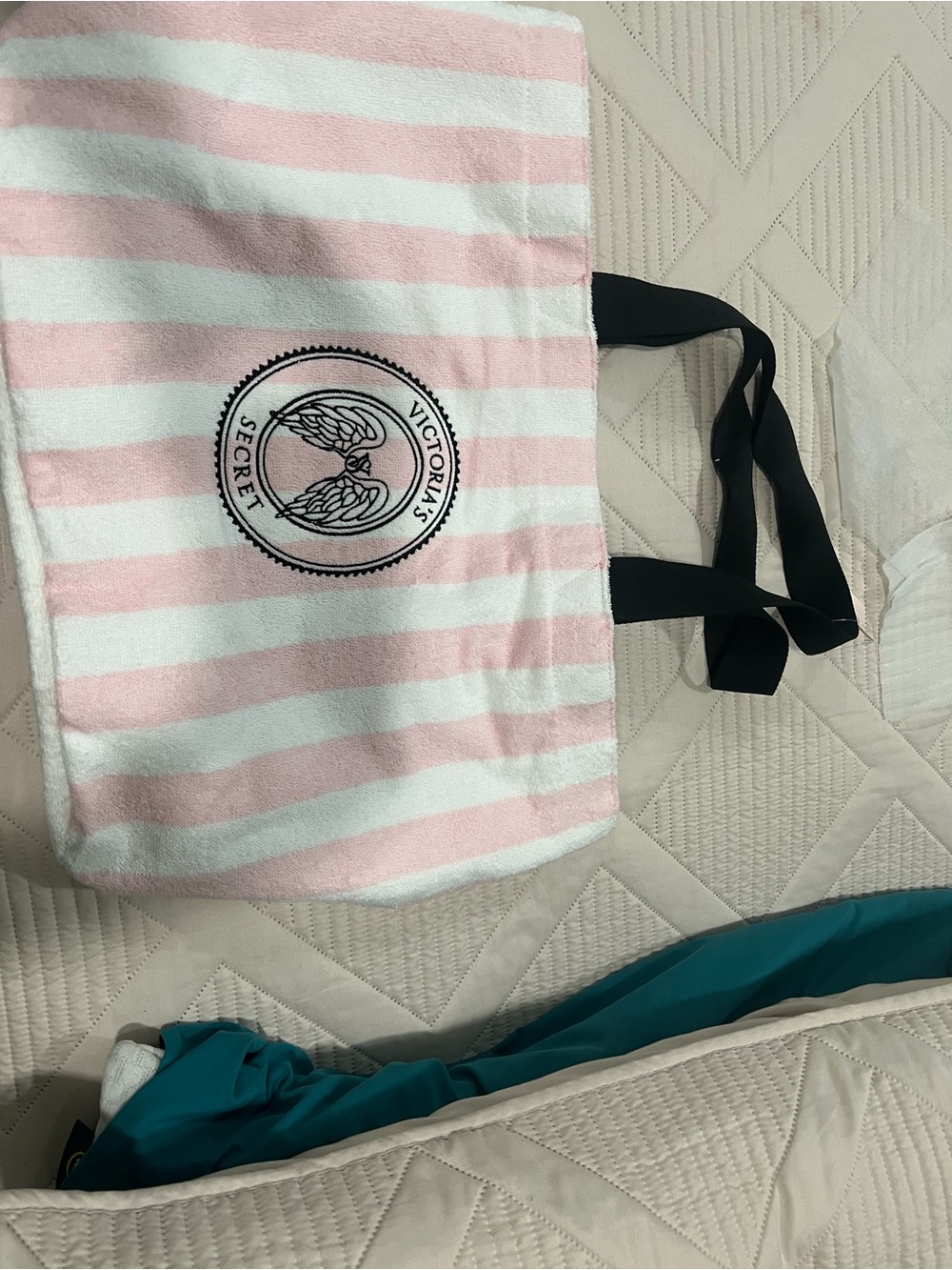 Victoria's Secret Pink and White Striped Beach Towel - Packaged - Picture 5 of 5